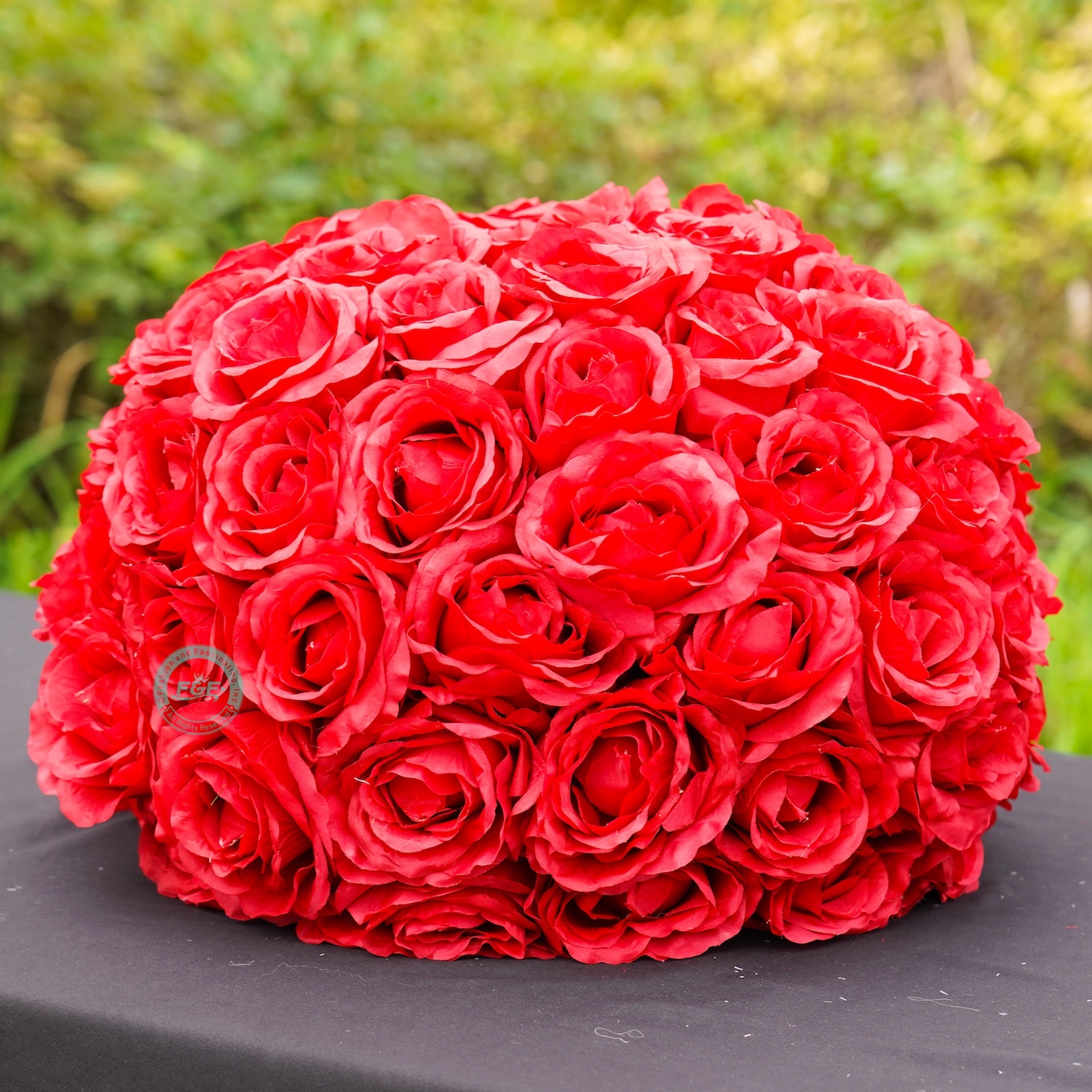 15.7 inch large red silk flower ball centerpiece showing dimensions of 40cm width and 35cm height for wedding table decor.